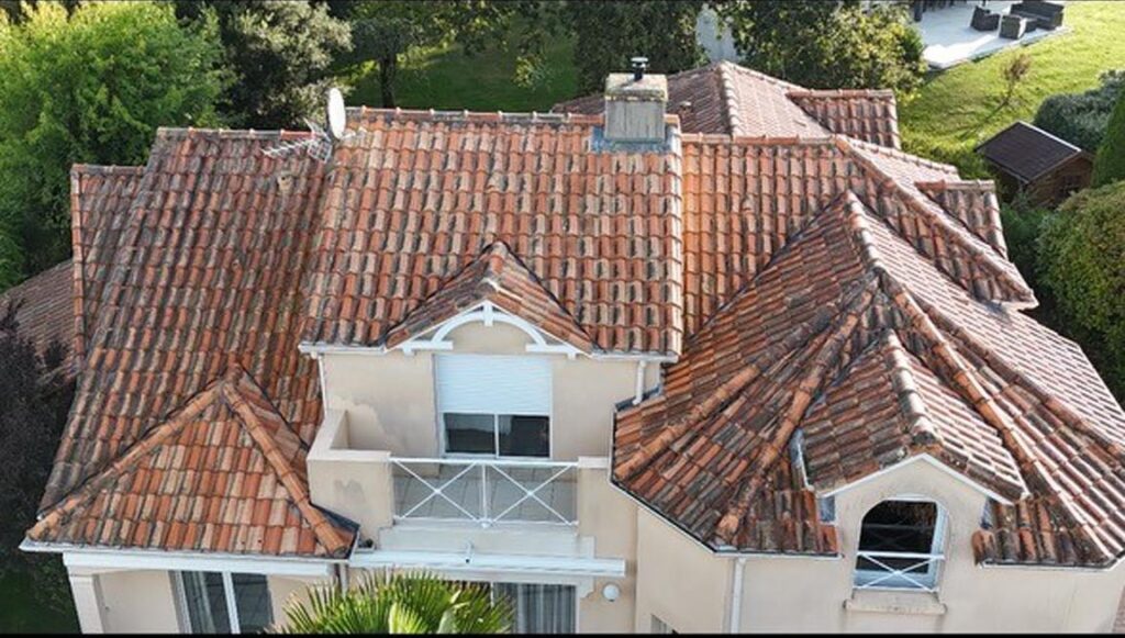 Demoussage Toiture Avant 2 1024x581